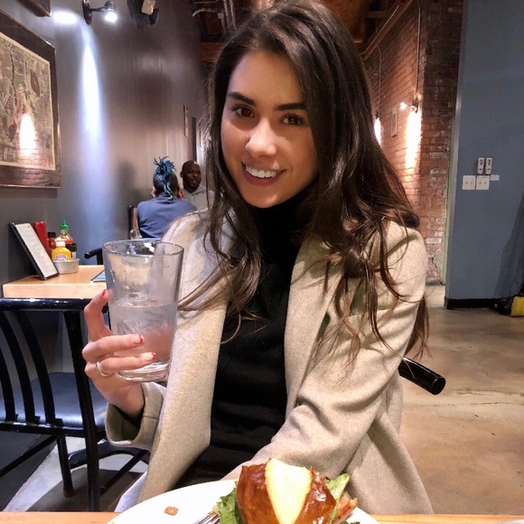 Meet the Posher - Picture 3 of 5